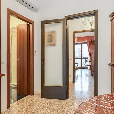 Angolo Stazione - Con Terrazzo Panoramico *