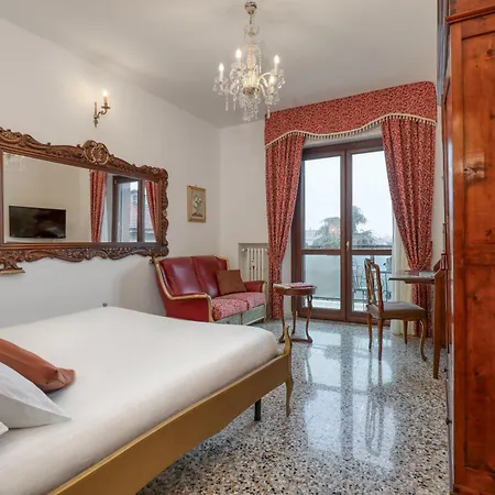 Apartment Angolo Stazione - Con Terrazzo Panoramico Pavia